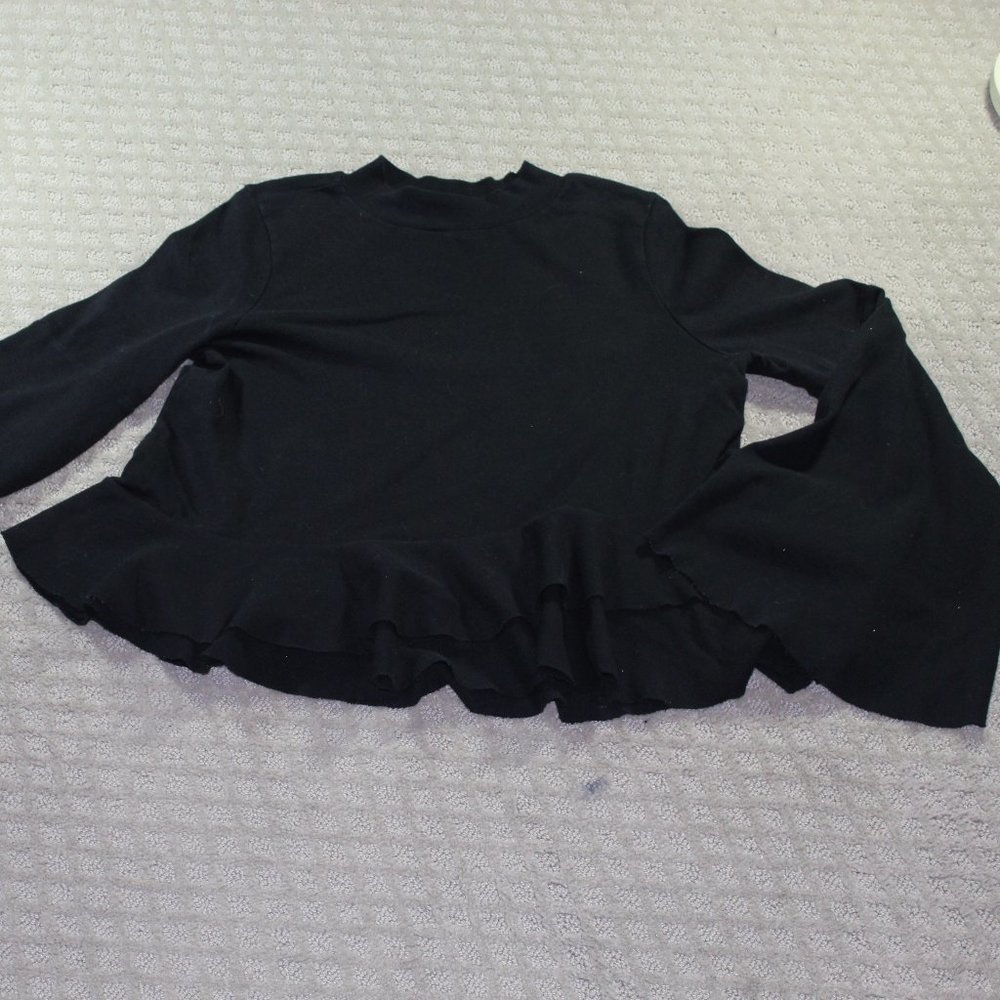 NWOT BP Size Small Black Ruffled Hem Sweatshirt